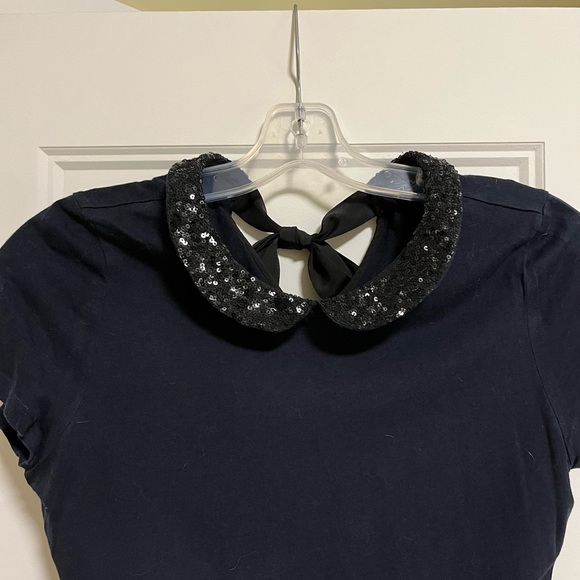 Cyrillus navy top with sequin collar -bow in the back - Picture 3 of 6